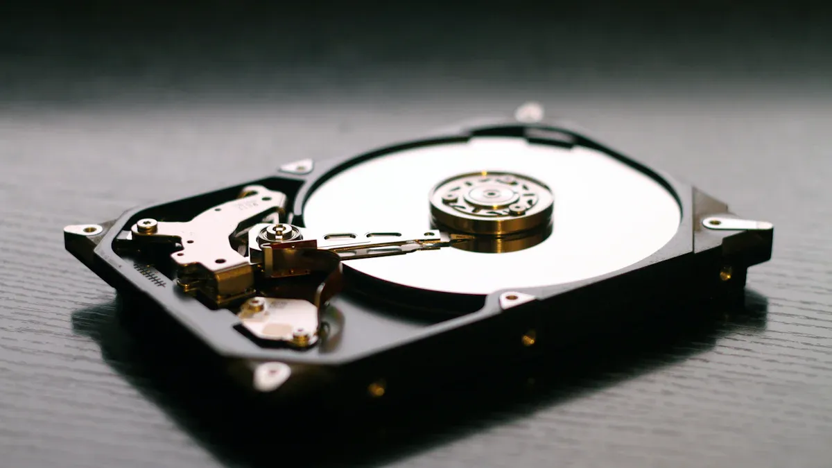 Avantages et inconvénients des disques SSD et HDD expliqués-2
